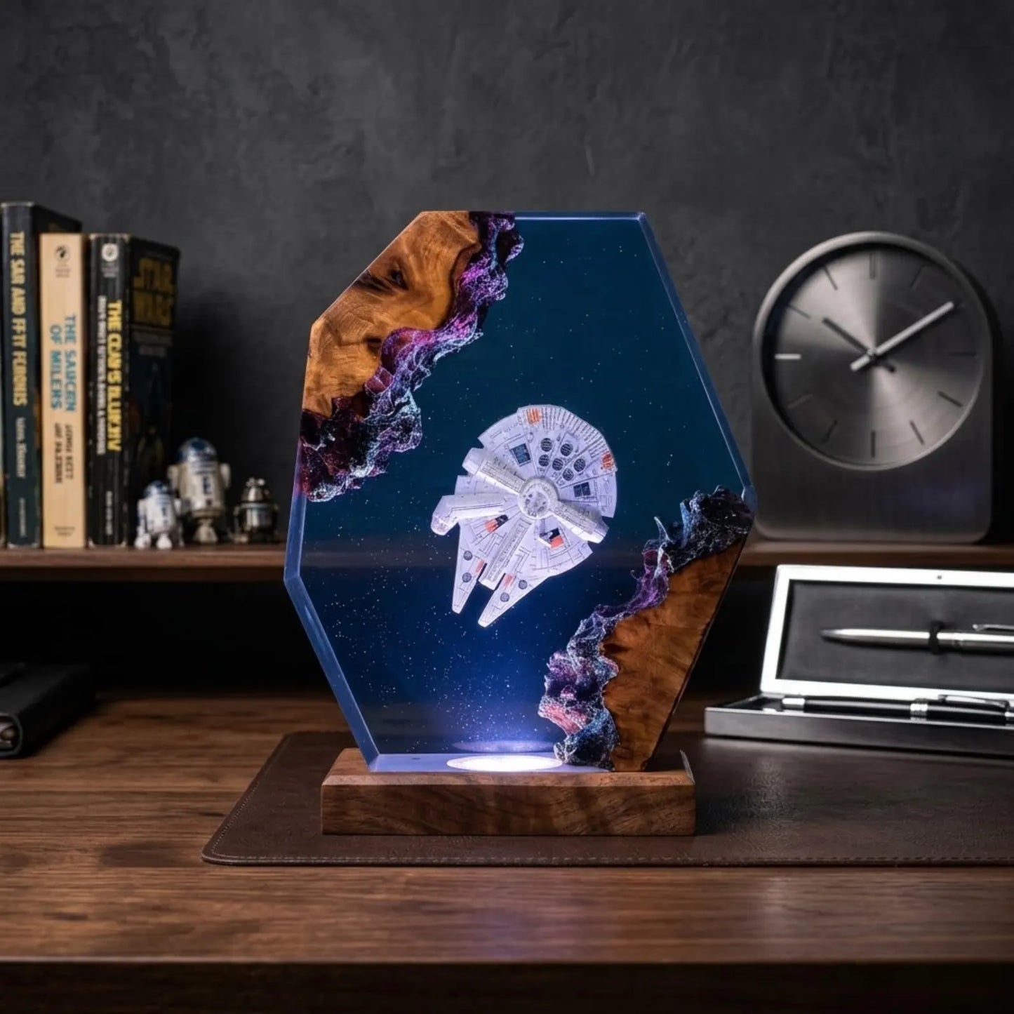 SW Resin Lamp By Dax